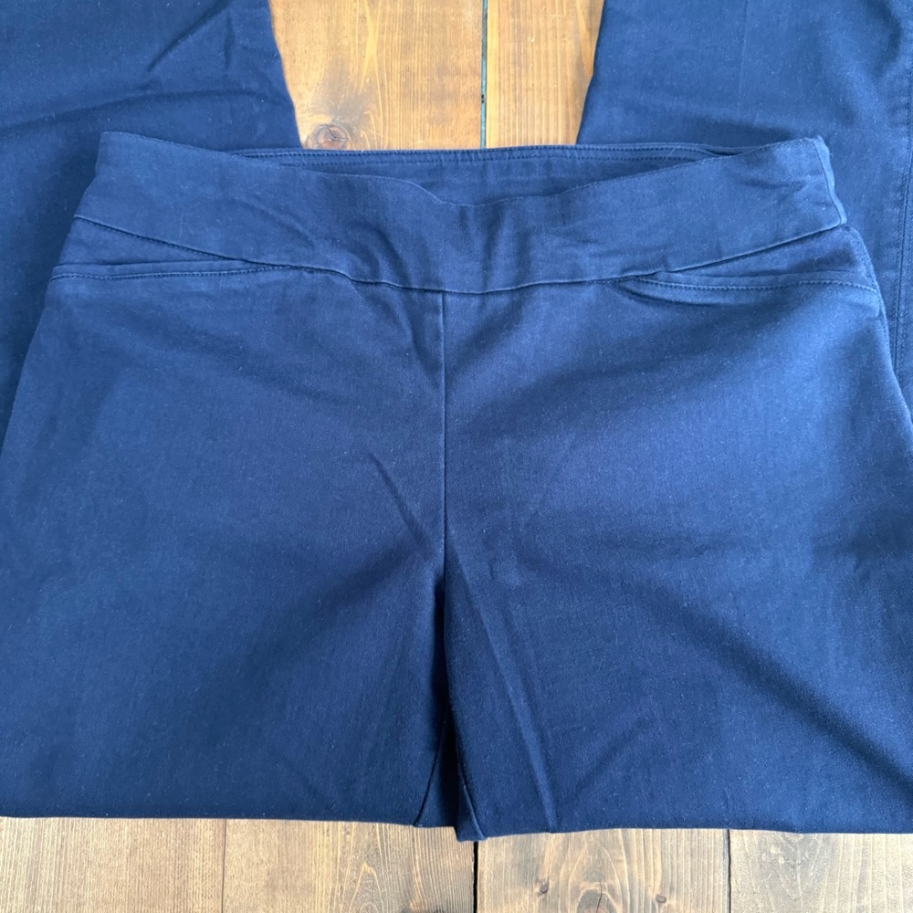 Croft & Barrow The Effortless Stretch Pants Classic Navy Blue Trousers - Picture 3 of 7